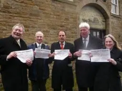 Simon Hughes MP launches the Lib Dem Manifesto in Littleborough.